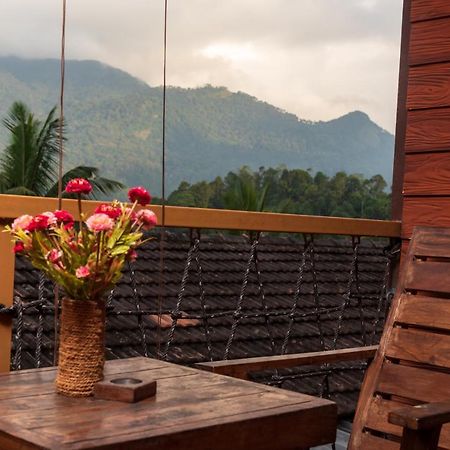 Wayanad Doubletree Villa Vythiri Buitenkant foto
